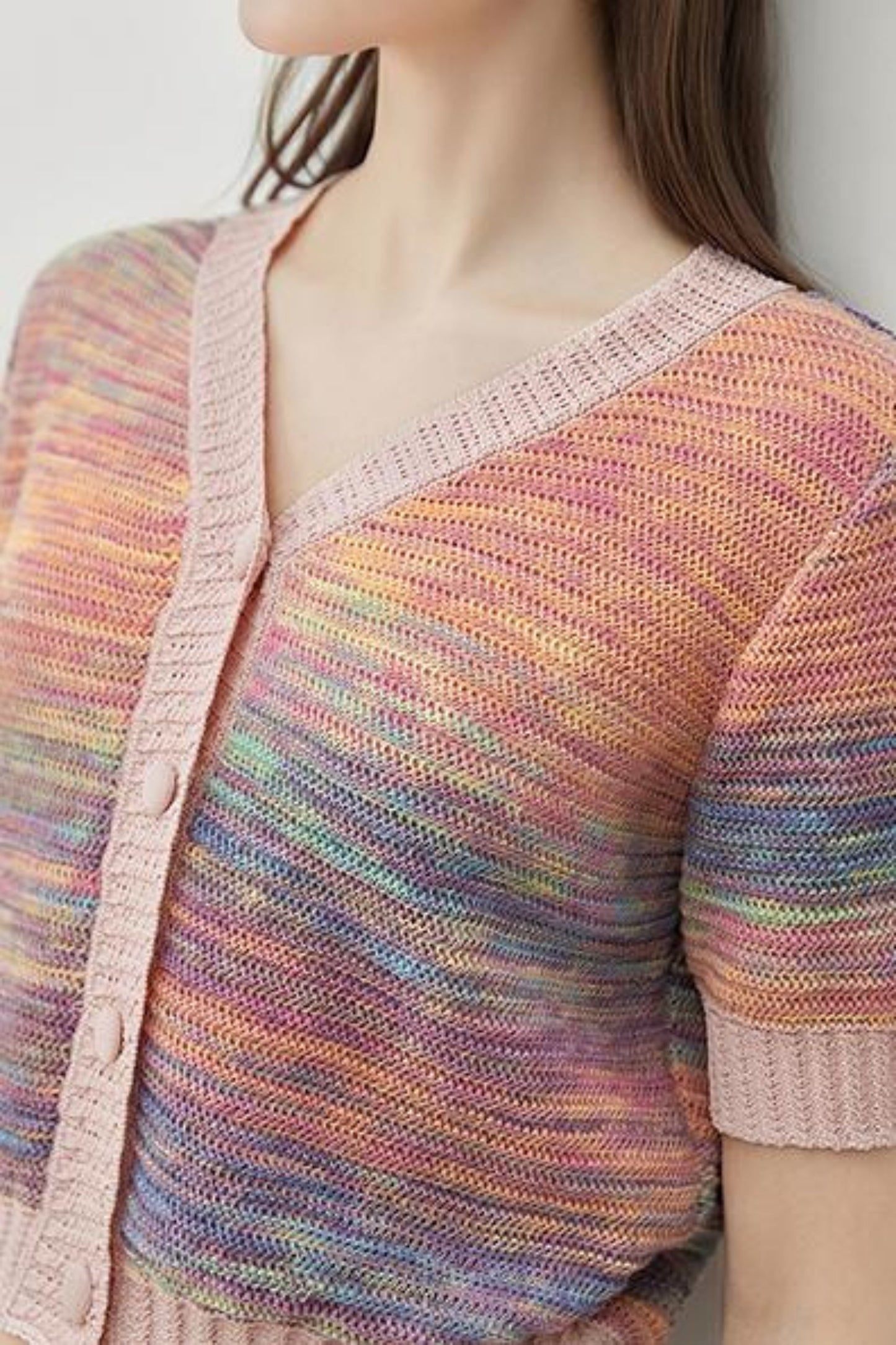 Gradient V-Neck Knit Top