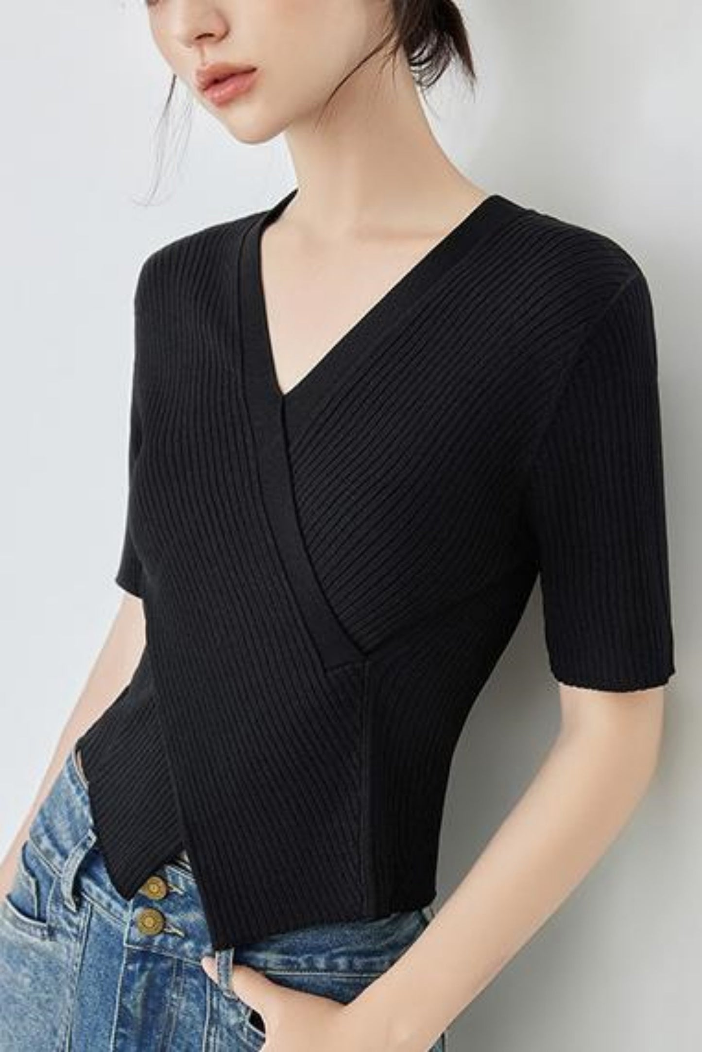 V-Neck Slim French Sleeve Knitwear
