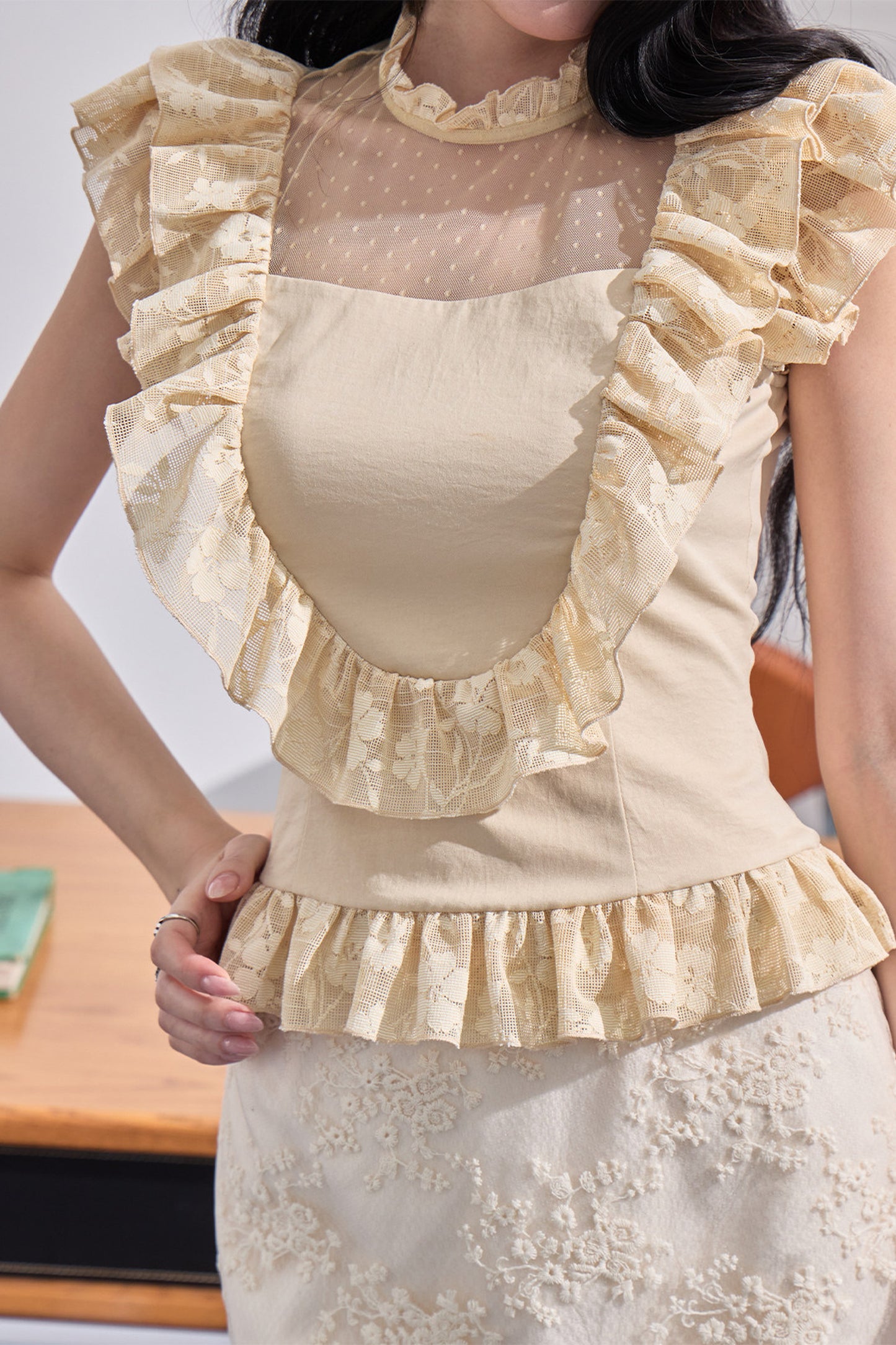 Elegance Ruffled Sleeveless Top