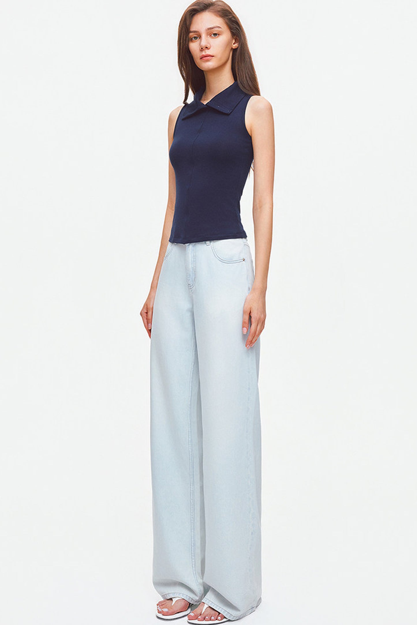 Top in maglia senza maniche con colletto convertibile