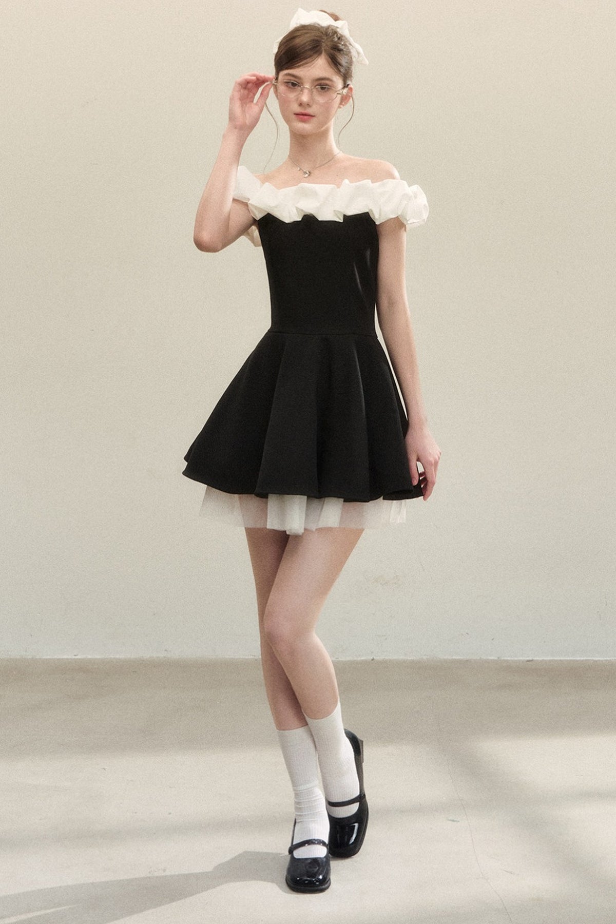 Elegant Off-Shoulder Ballet Dress