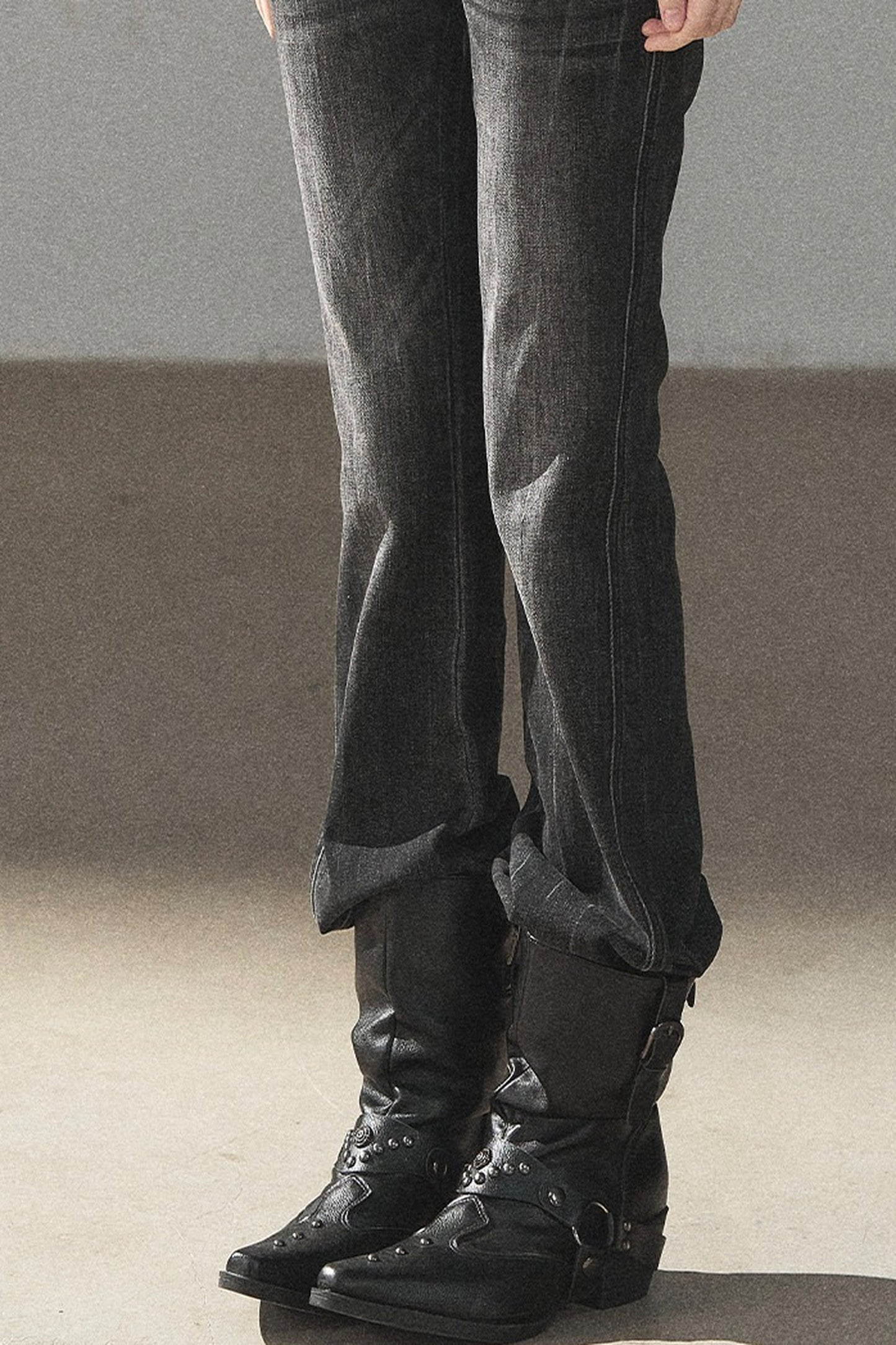 Retro Slim-Fit Denim Pants
