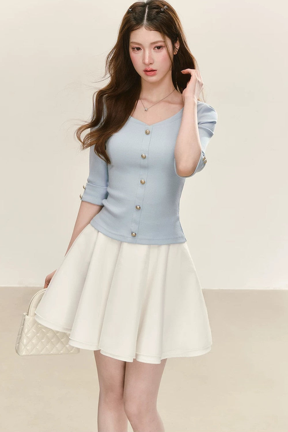 Elegant White Pleated Skirt