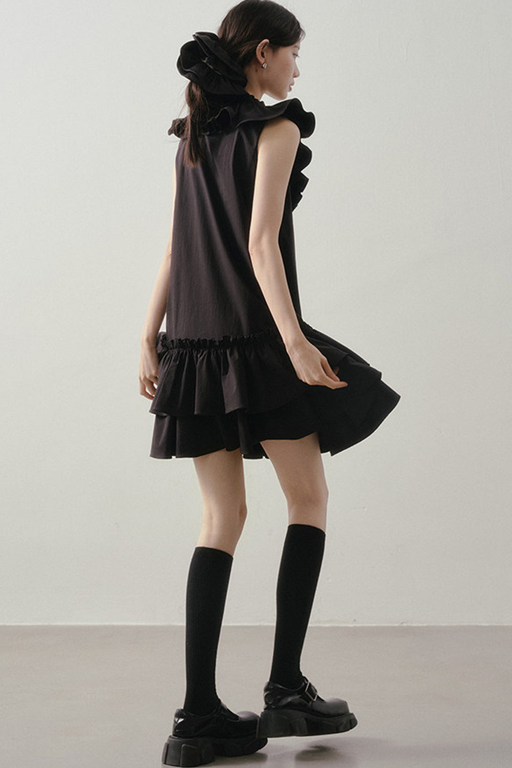 Ruffle V-Neck Tie Sleeveless Black Dress