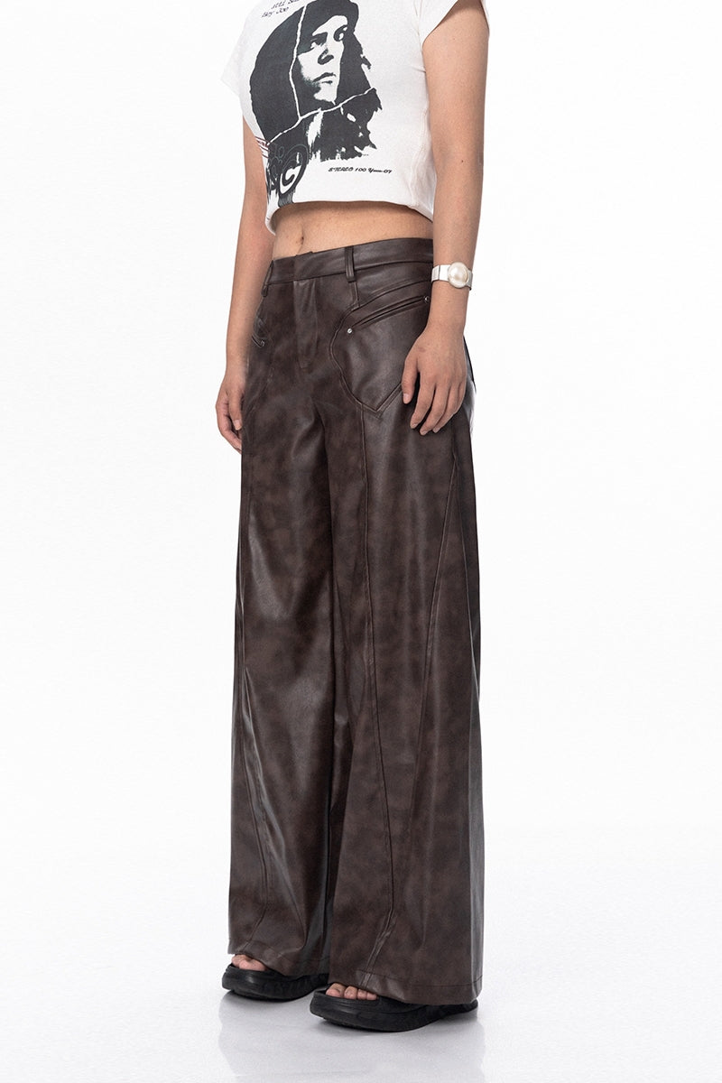 Pantalon en cuir à large silhouette