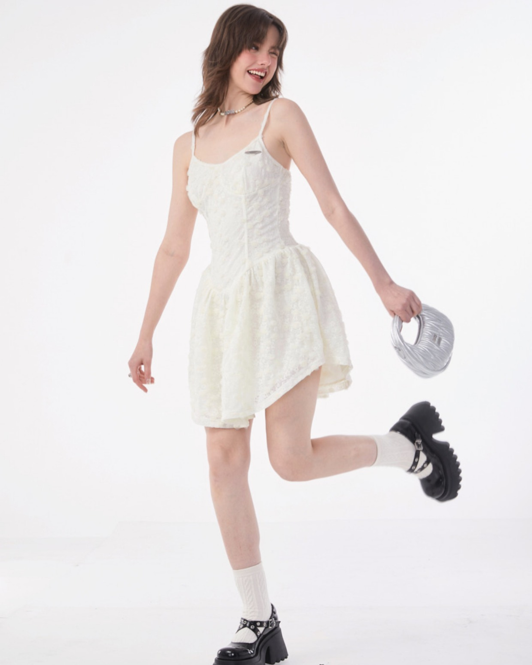 살구 컬러 서스펜더 드레스