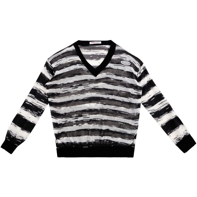 V- 넥 테두리 니트