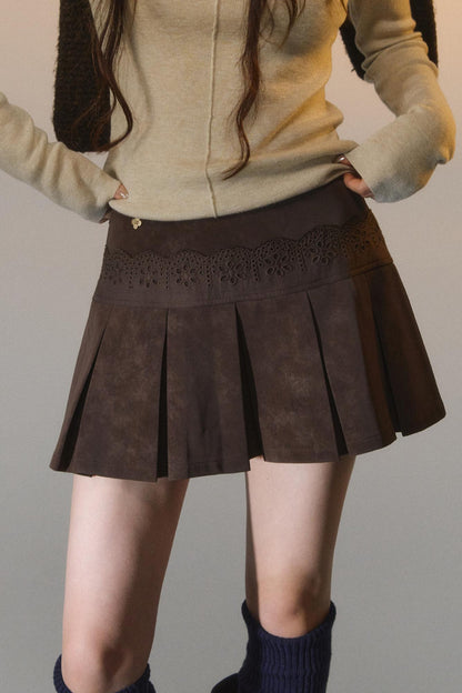Somesowe Lace Spliced Velvet Pleated Leather Skirt