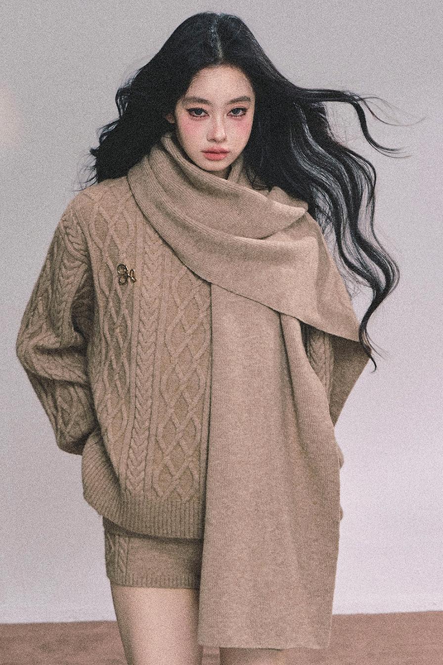 Winter Knitted Scarf Sweater Shorts Set-Up