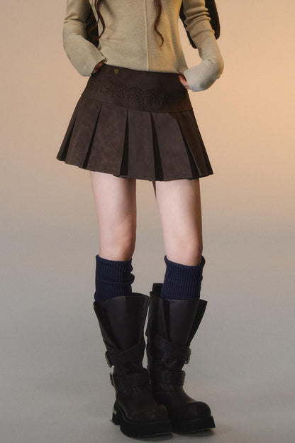 Somesowe Lace Spliced Velvet Pleated Leather Skirt