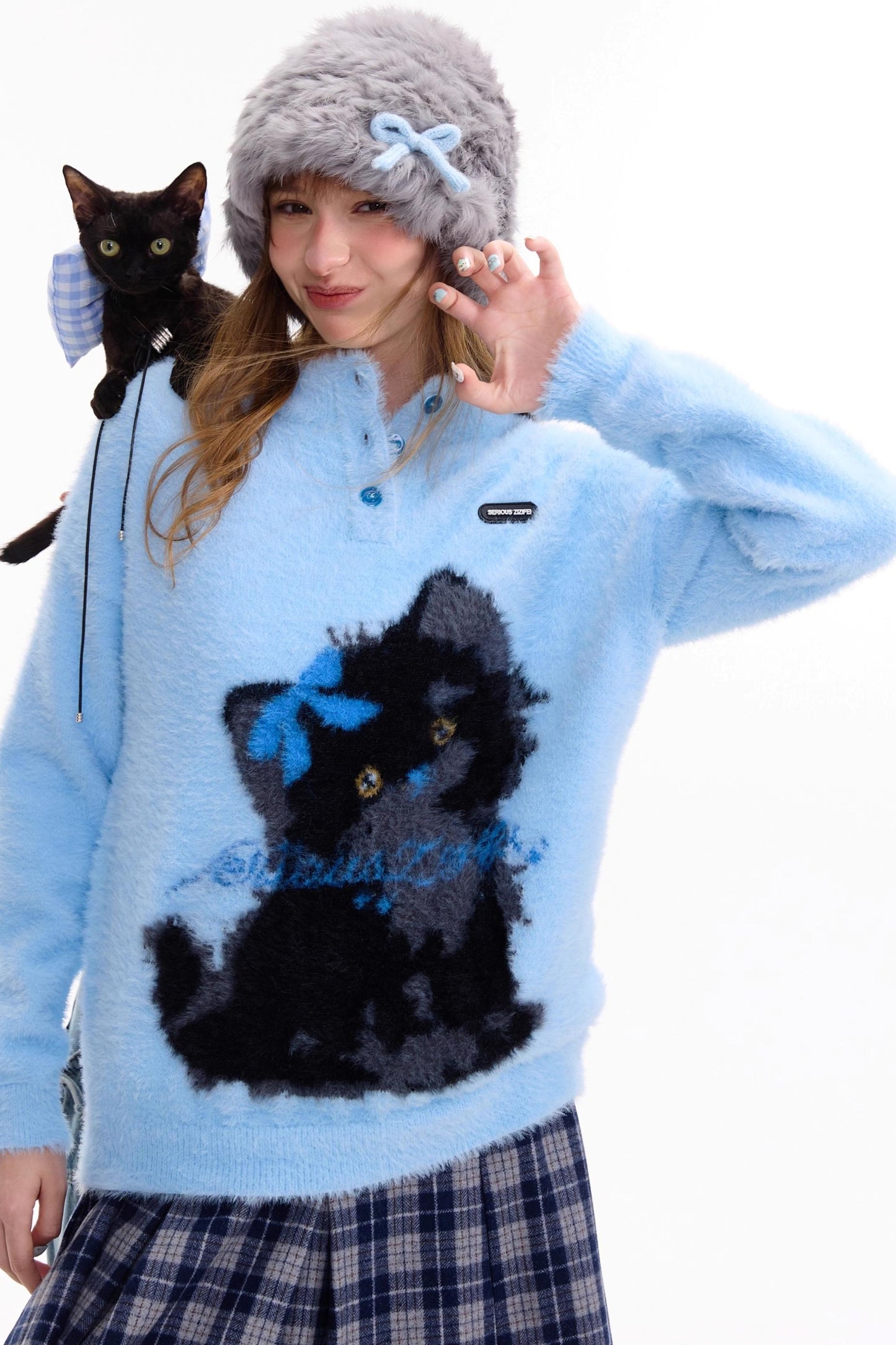 Blauer Katzendruck-Pullover