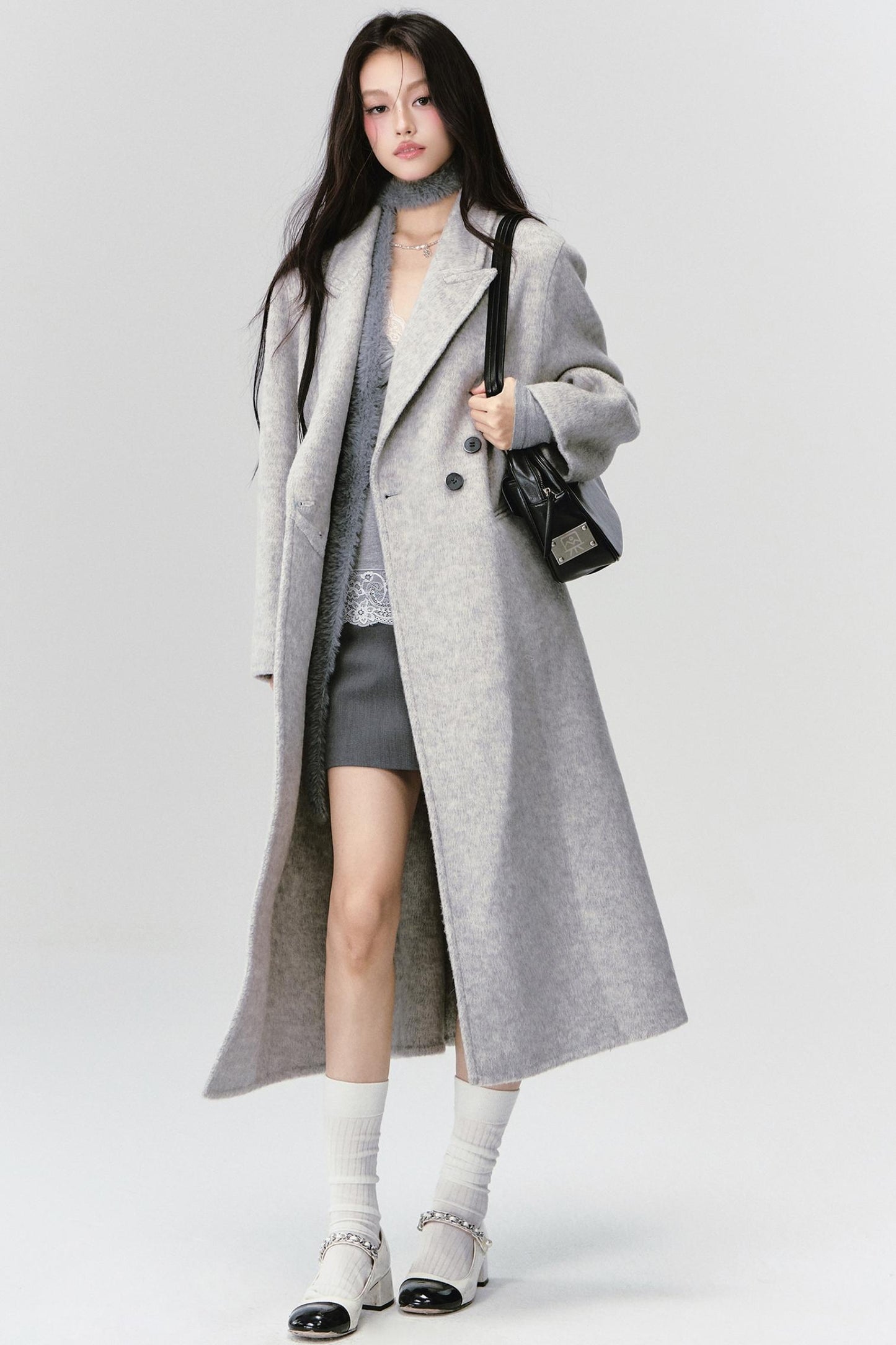 Lace V-Neck Base T-Shirt