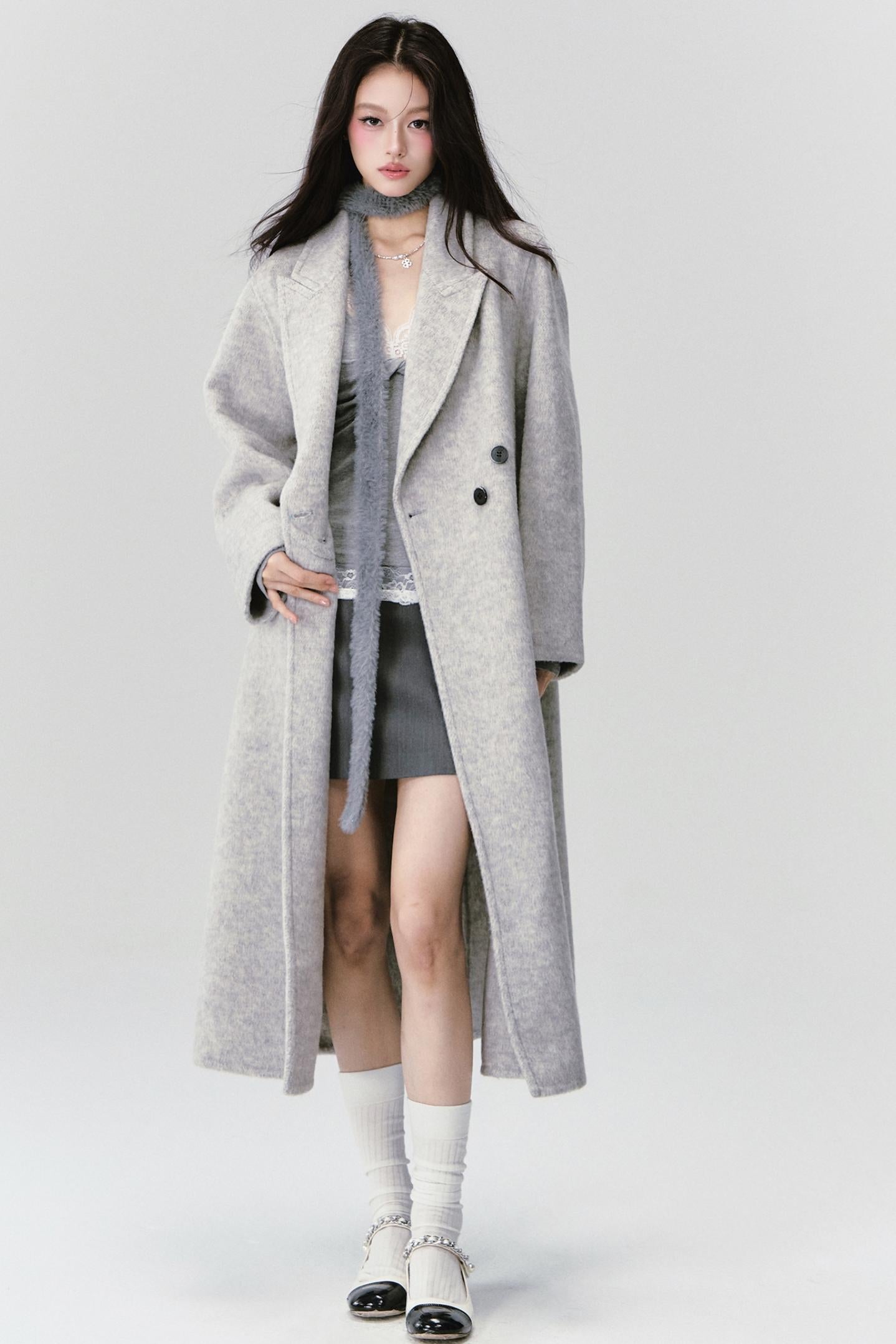 Lace V-Neck Base T-Shirt