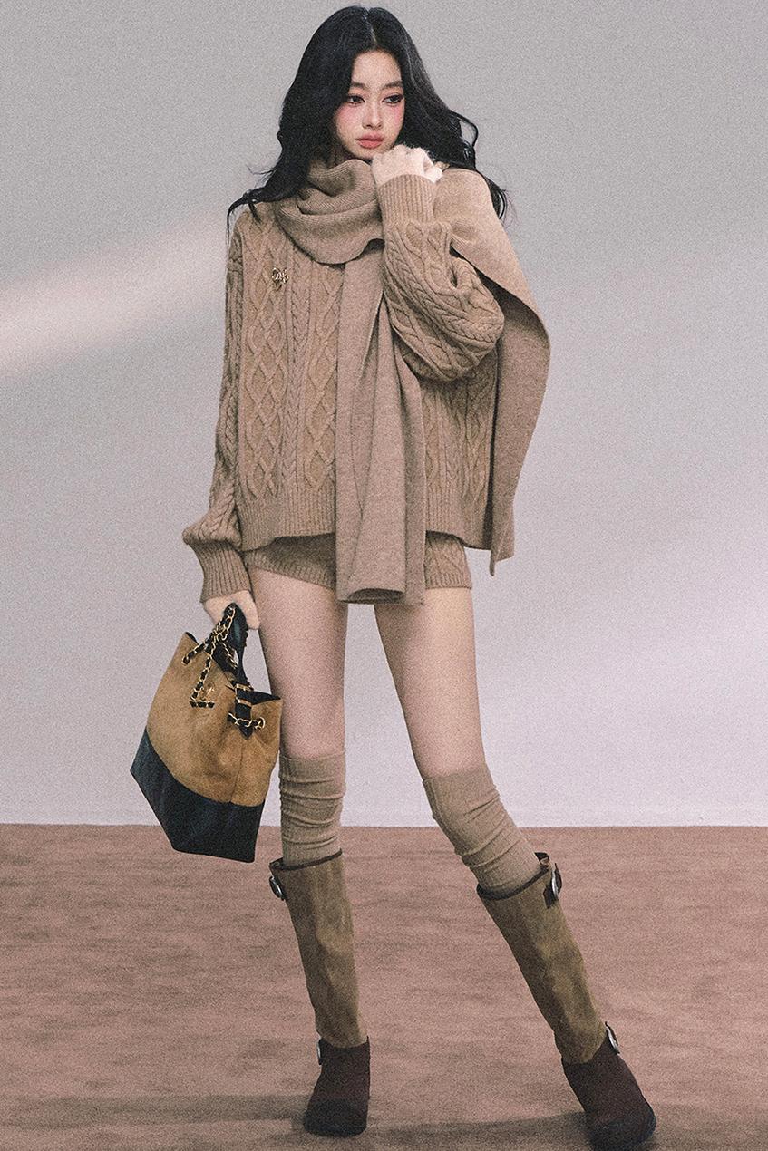 Winter Knitted Scarf Sweater Shorts Set-Up