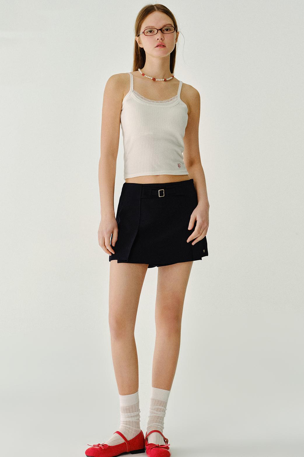 심플 레이스 크롭 탑 