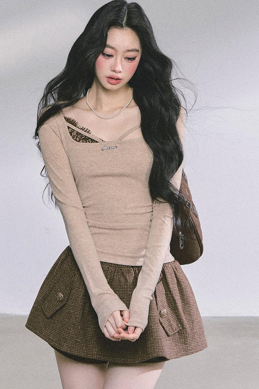 Wisdom Lace Long-Sleeved T-Shirt