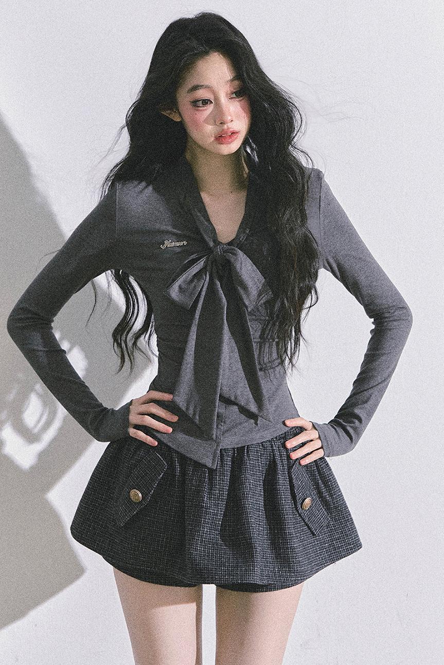 Minimalist Korean V-Neck Slim T-Shirt