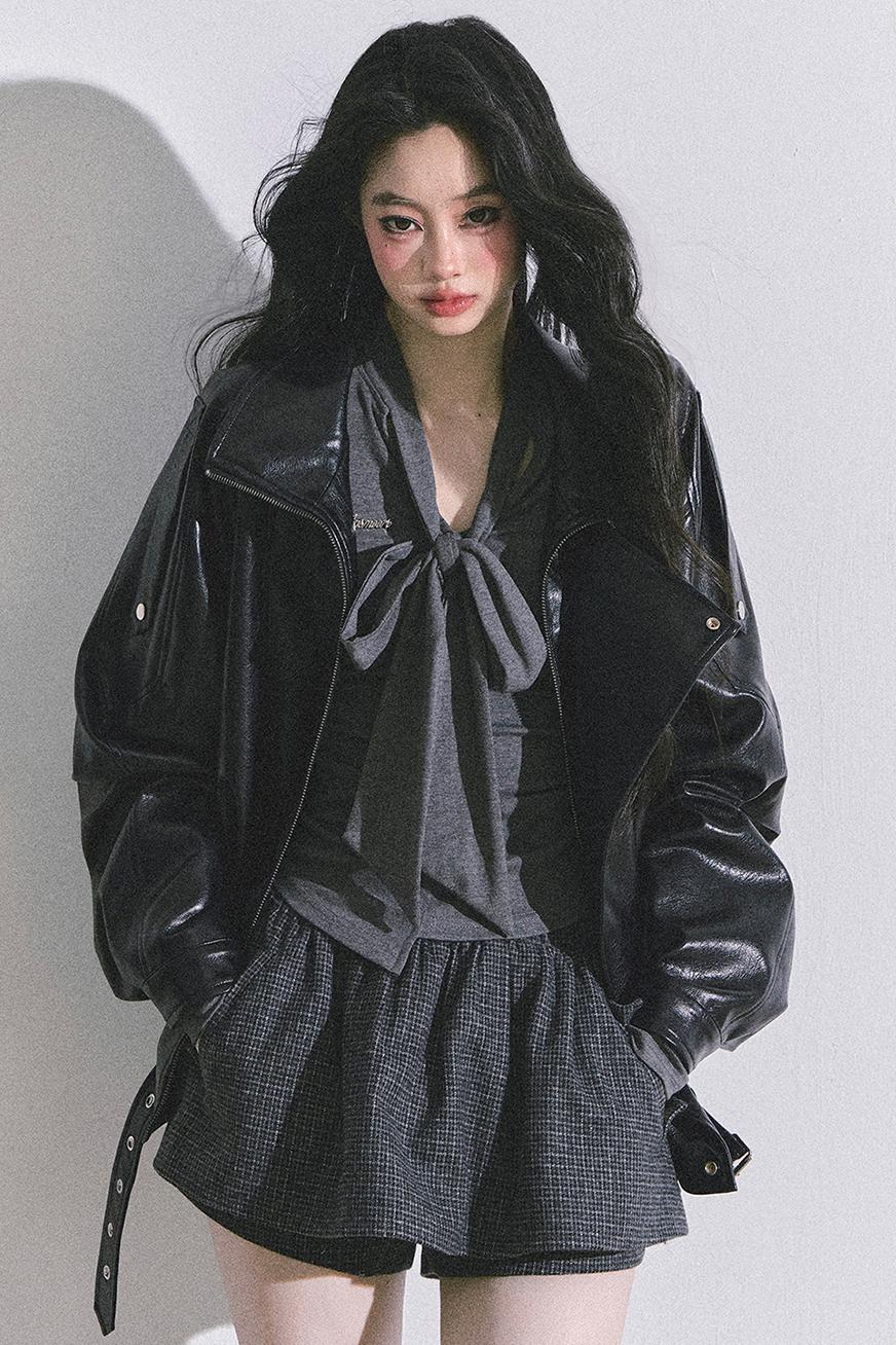 Minimalist Korean V-Neck Slim T-Shirt