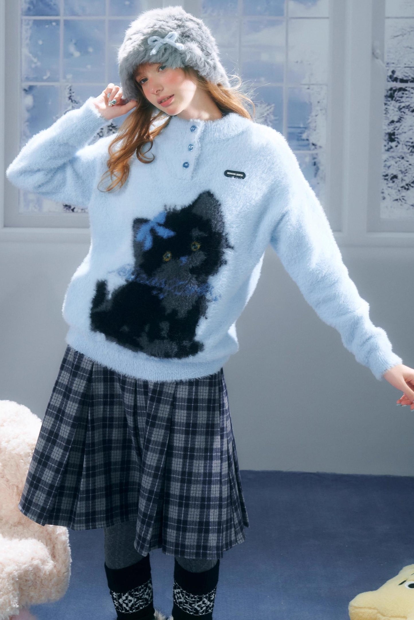 Blauer Katzendruck-Pullover