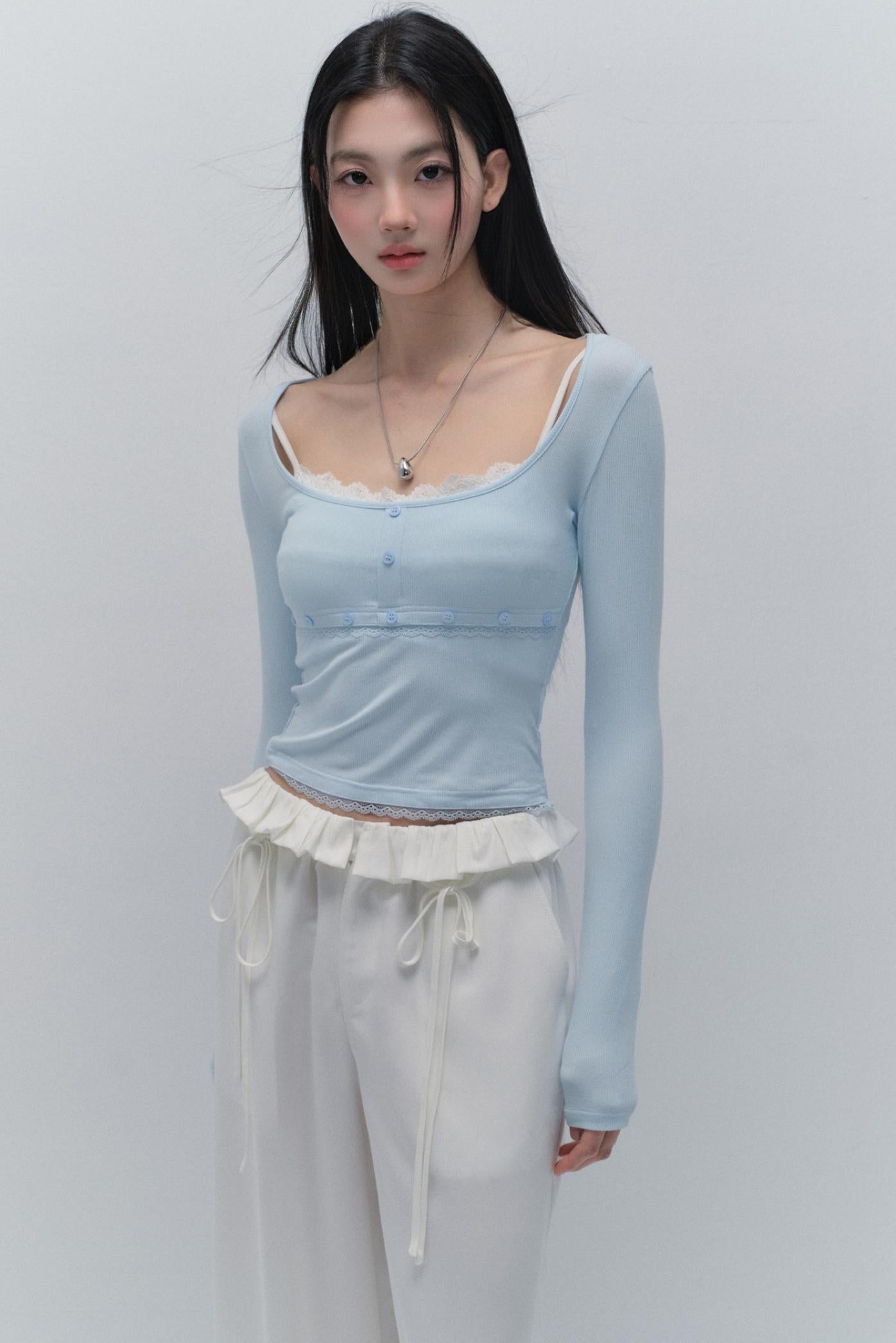 Falsches zweilagiges Basisshirt 