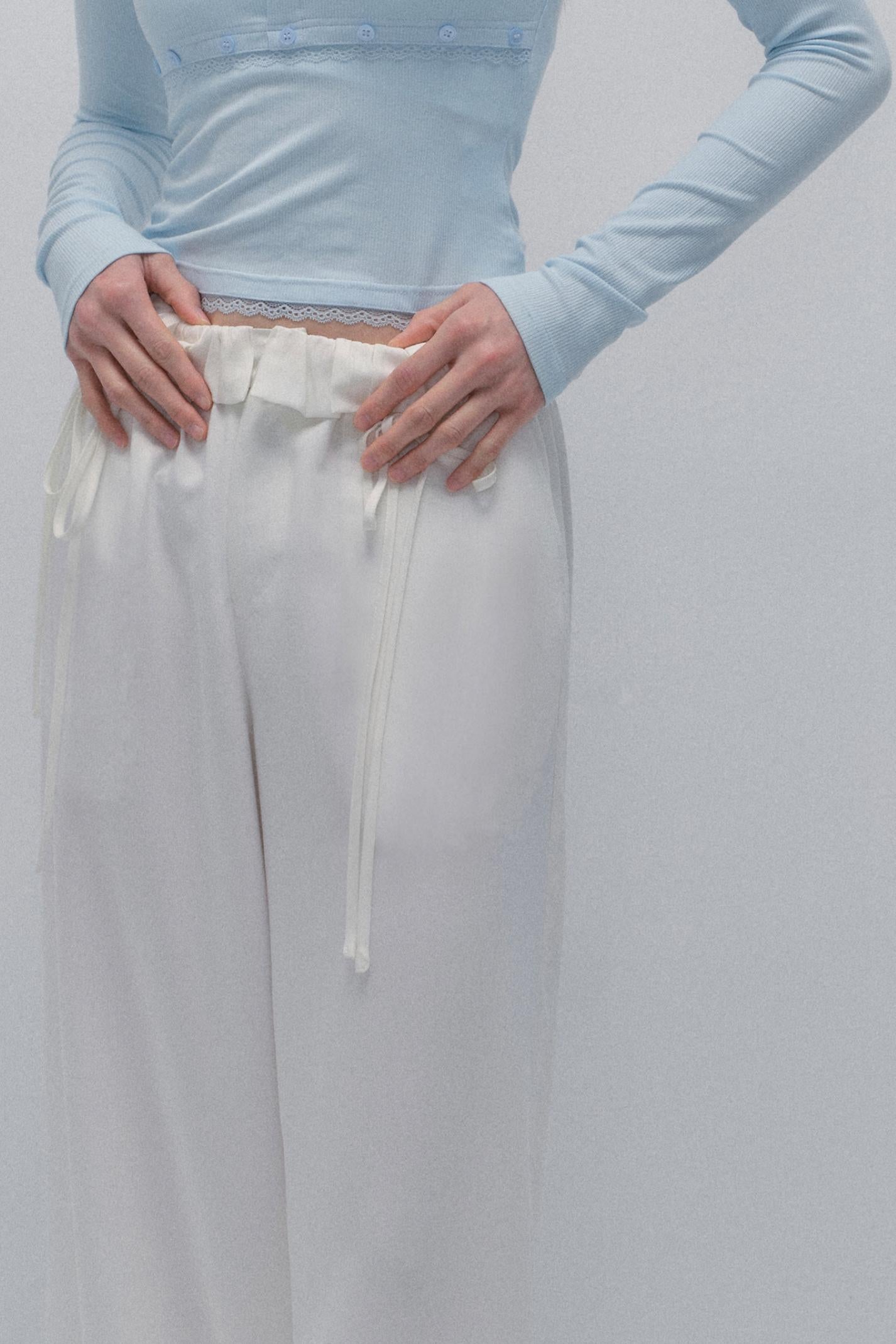 Relaxed Fit Mop Pants