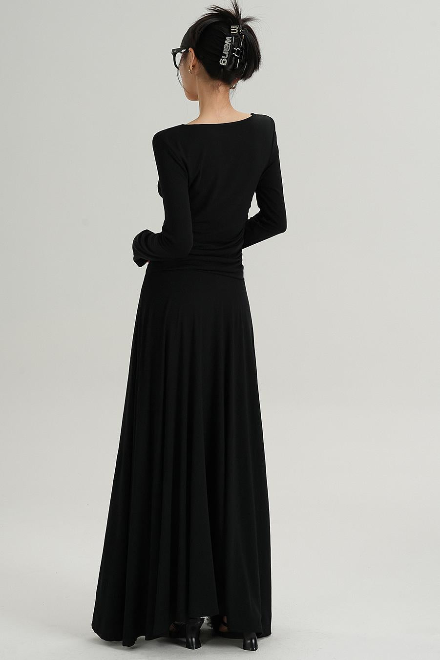 브이넥 블랙 롱 드레스 