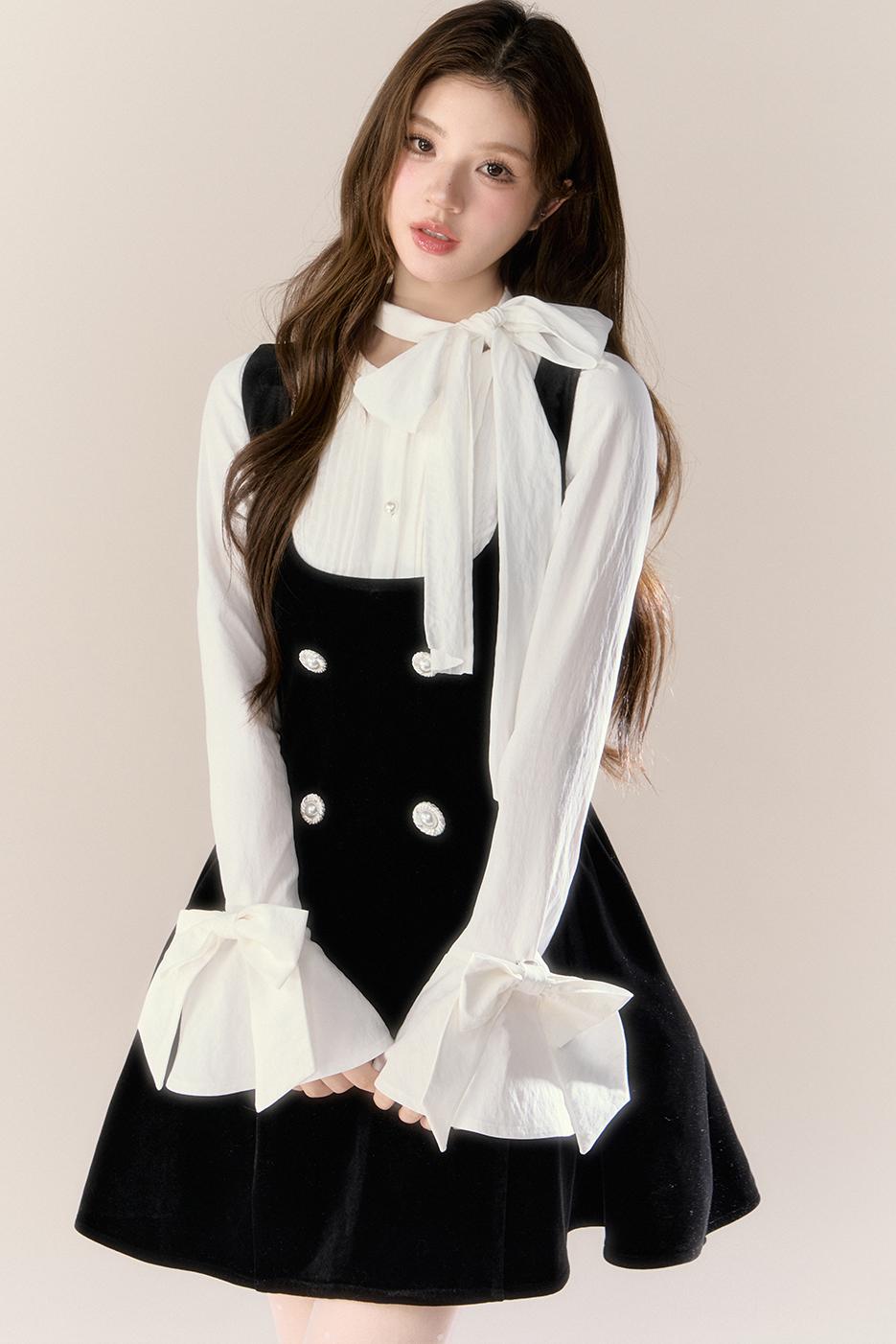 Sophia conjunto de vestido con tirantes y cordones