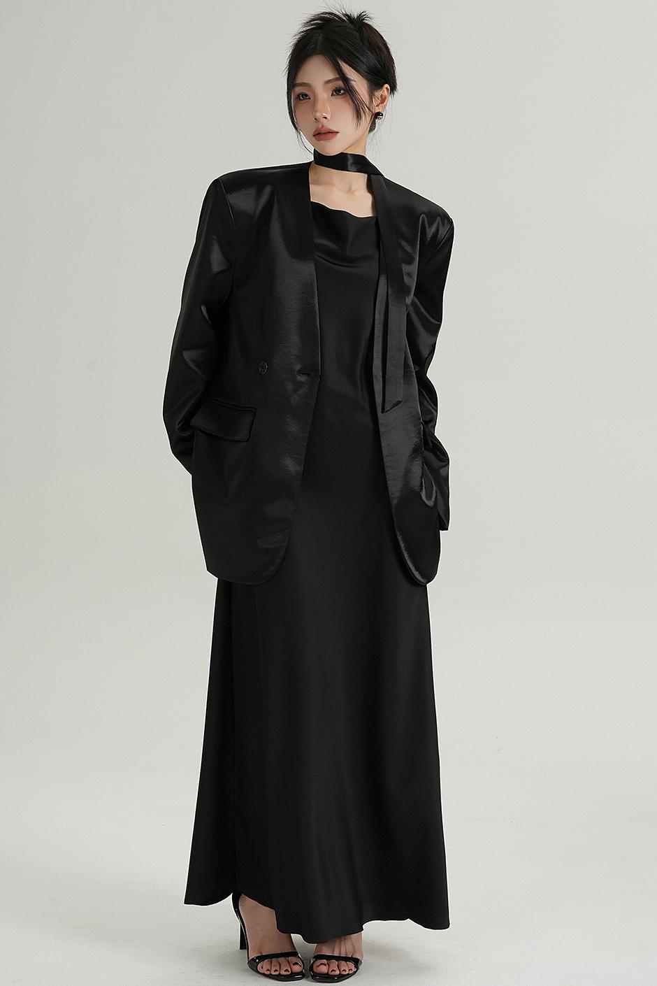 Glossy V-Neck Drape Jacket