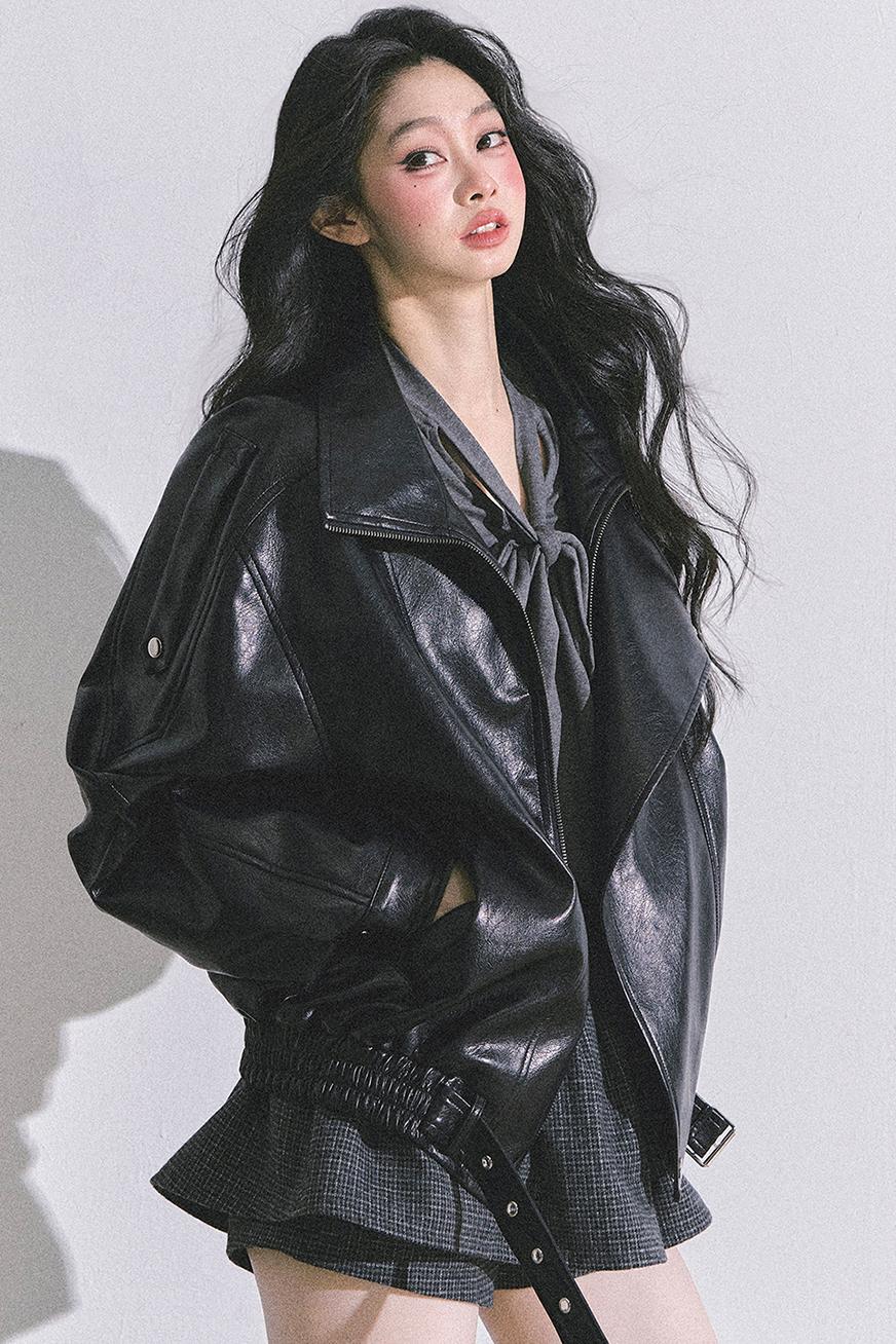 Minimalist Korean V-Neck Slim T-Shirt