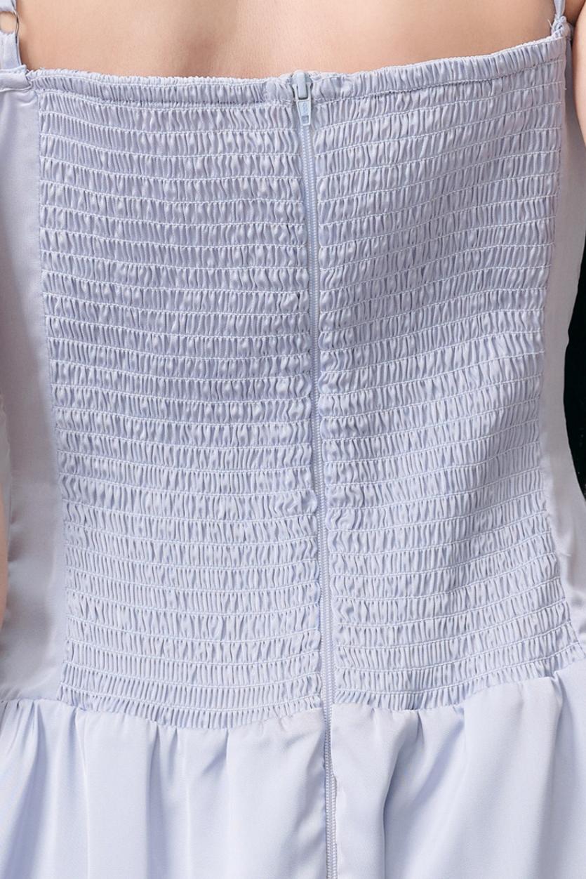 Fließendes Satin-Silhouette-Kleid 