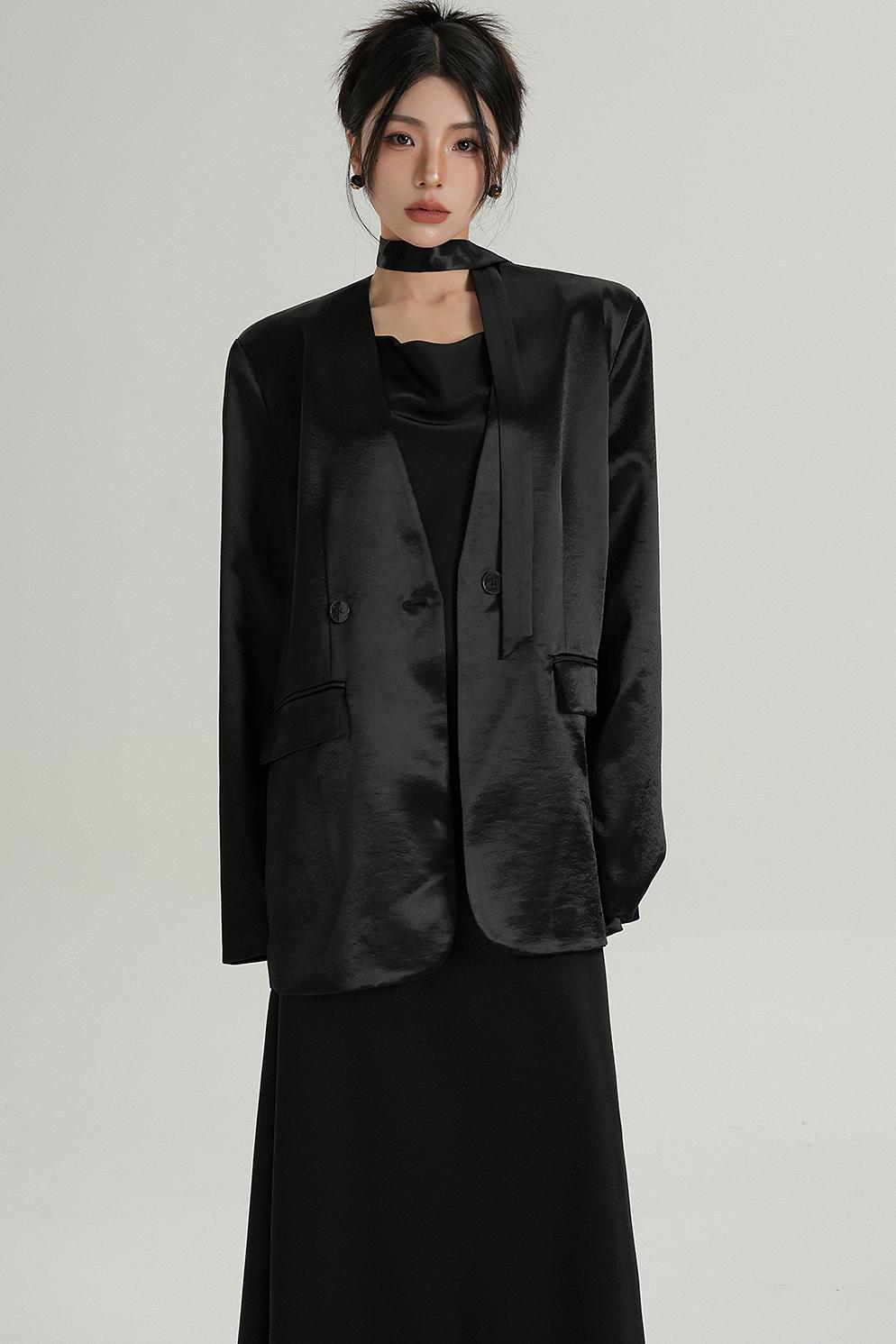 Glossy V-Neck Drape Jacket