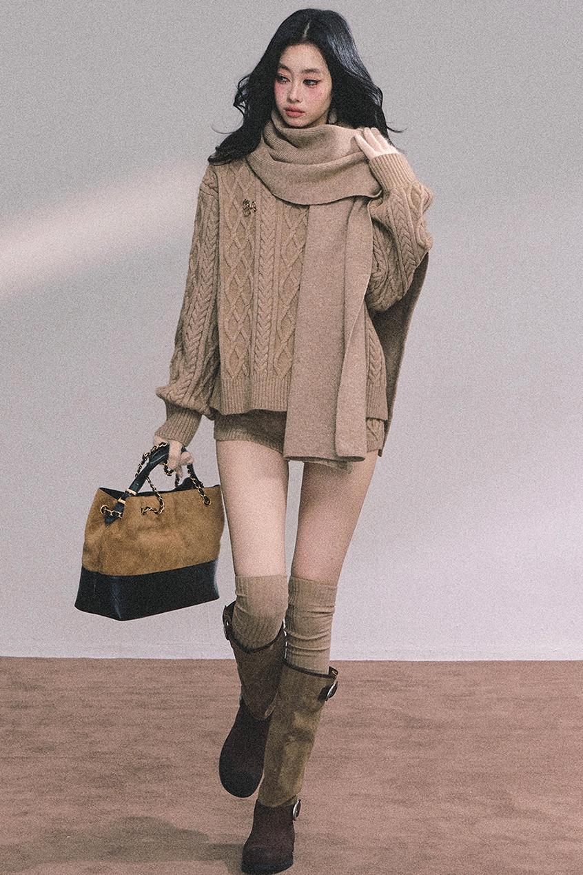 Winter Knitted Scarf Sweater Shorts Set-Up