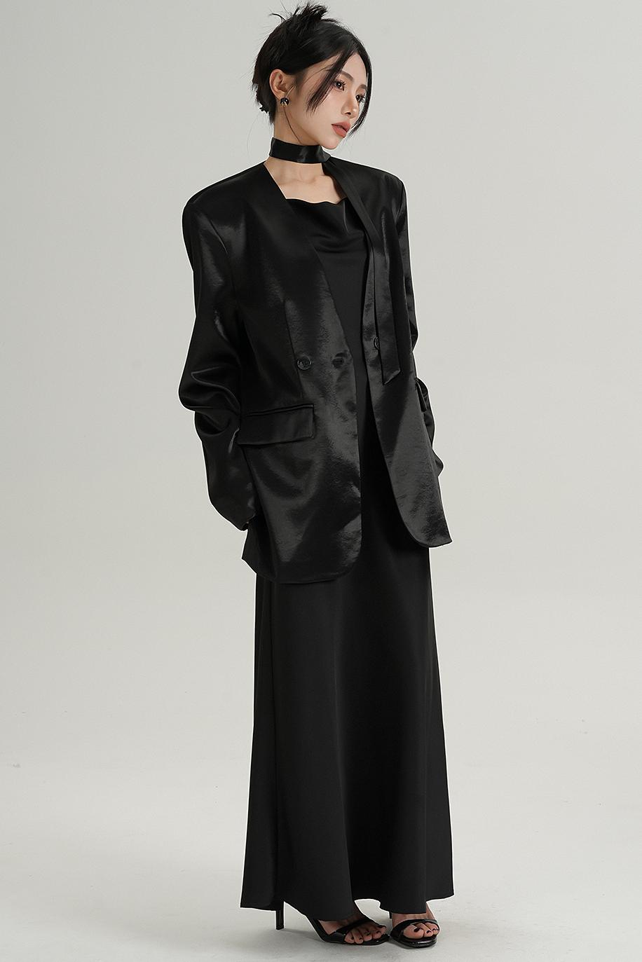 Glossy V-Neck Drape Jacket