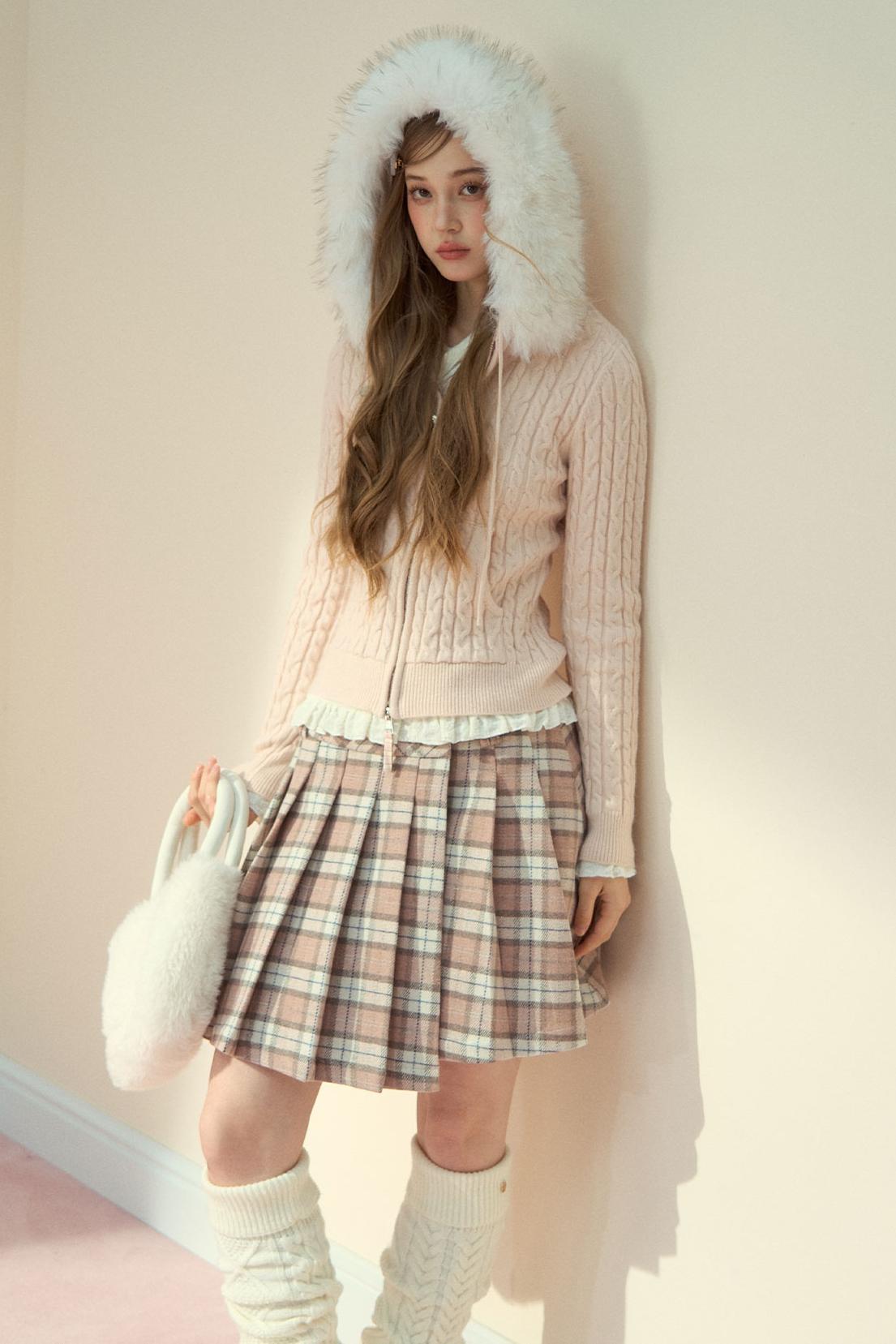Milk Powder Fur Collar Knit Jacket