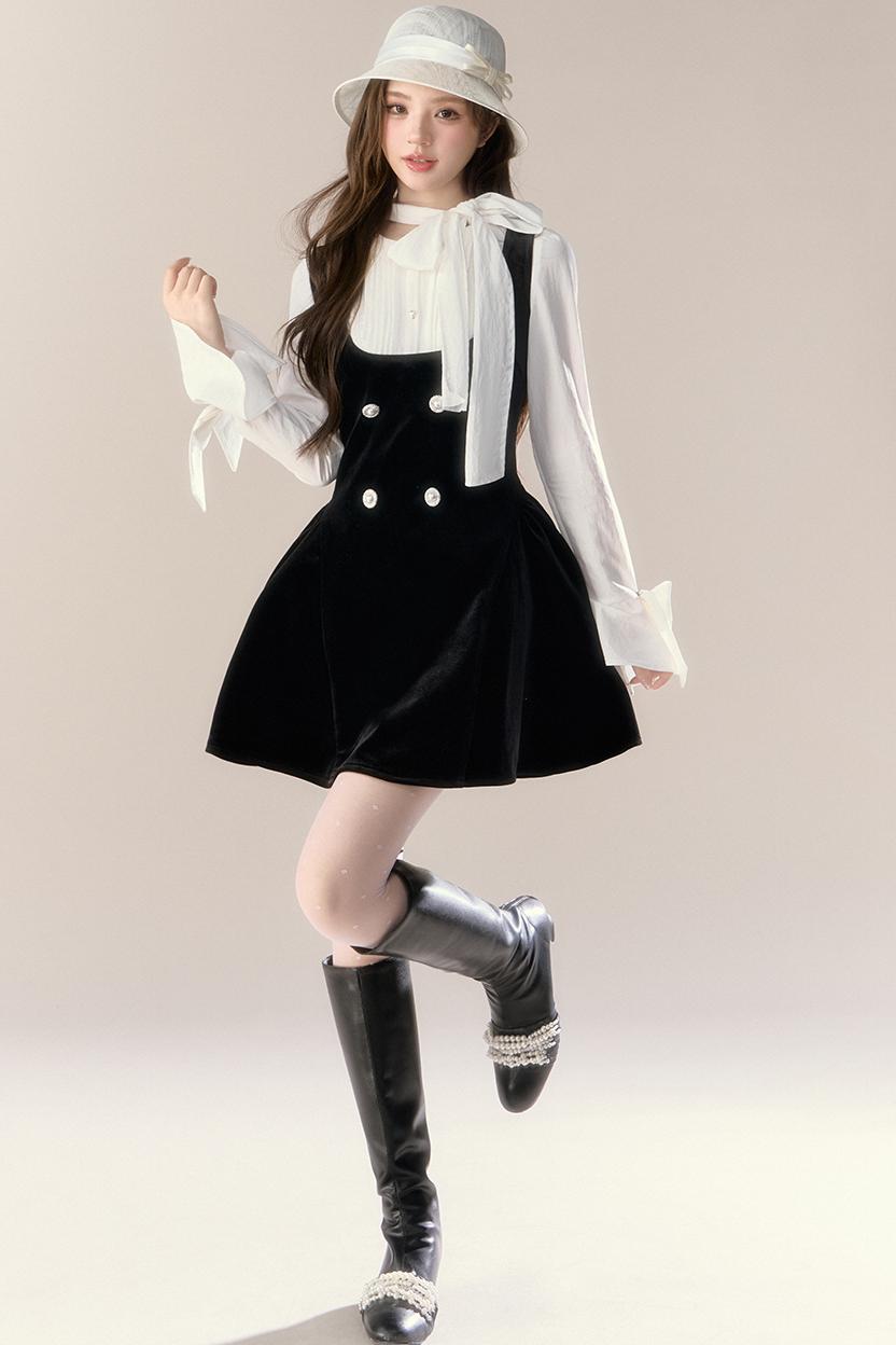 Sophia conjunto de vestido con tirantes y cordones