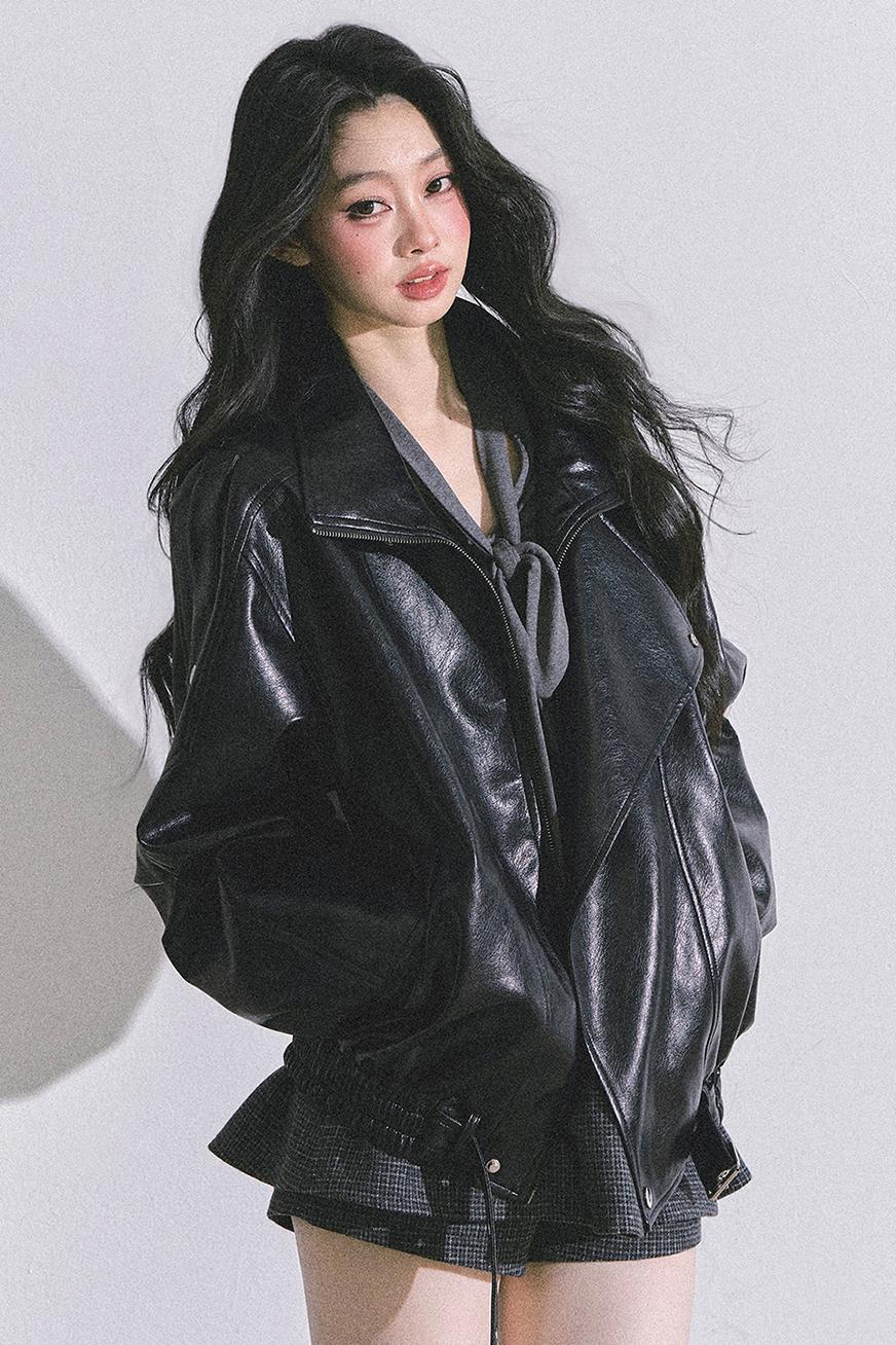 Minimalist Korean V-Neck Slim T-Shirt