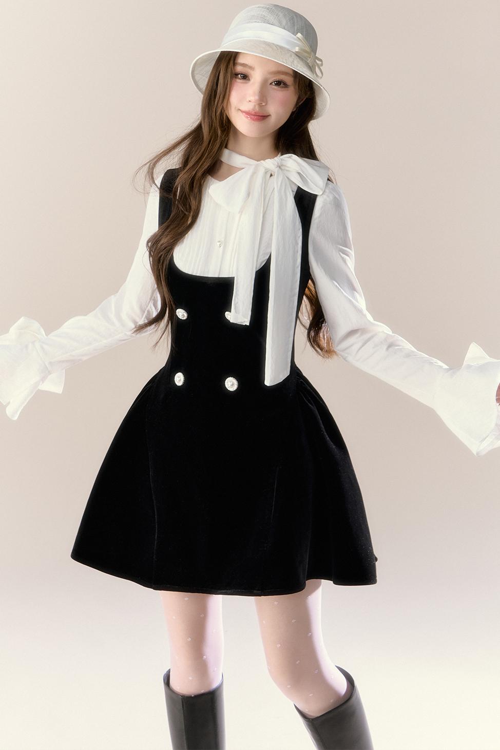 Sophia conjunto de vestido con tirantes y cordones