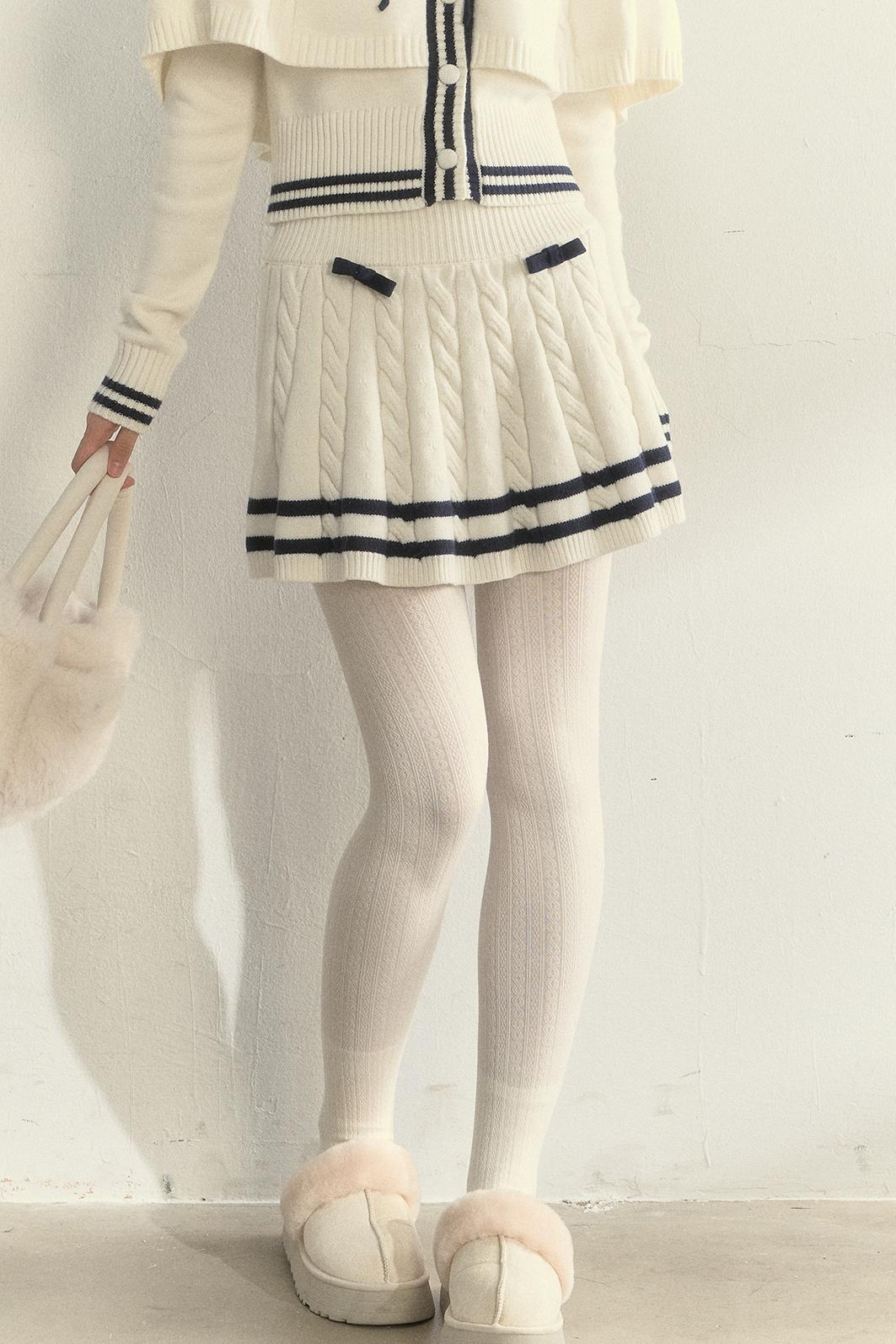 Vintage Navy Twist-Knit Cape Sweater Skirt Set-Up