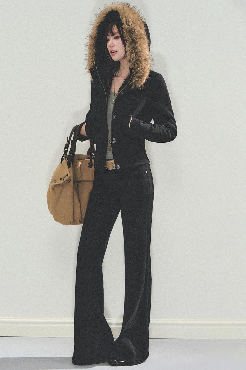 Slimming U-Neck Long-Sleeved T-Shirt