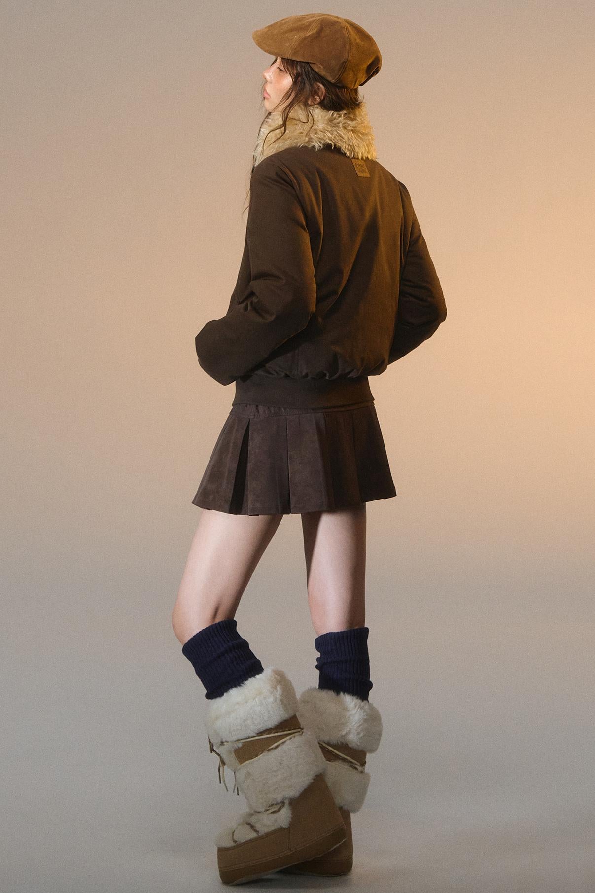 Somesowe Lace Spliced Velvet Pleated Leather Skirt