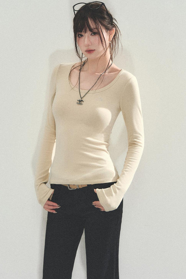 Slimming U-Neck Long-Sleeved T-Shirt