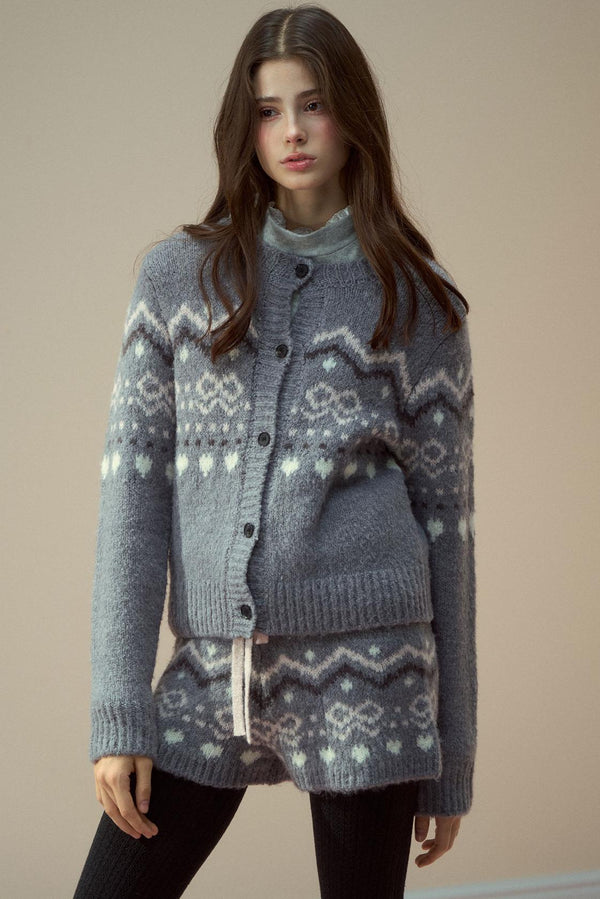 Knitted Jacket And Shorts Scarf Set-Up