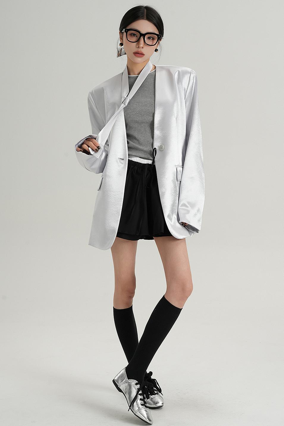 Glossy V-Neck Drape Jacket