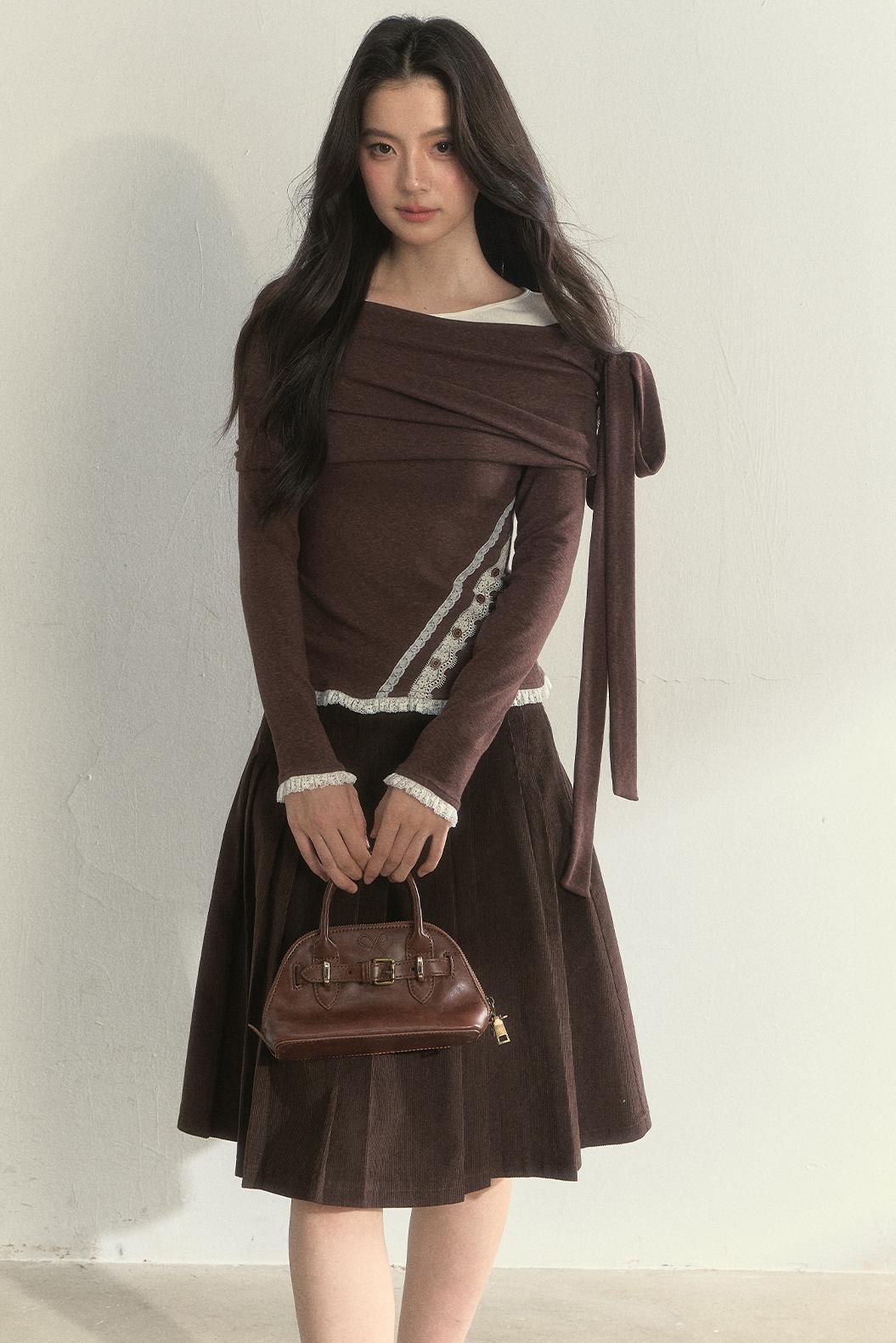 Retro Streamer Shoulder Top