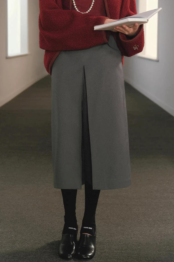 Pleated Wide-Leg Pants