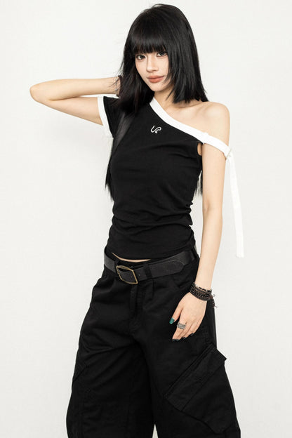 Shoulder Luxe Black Tee