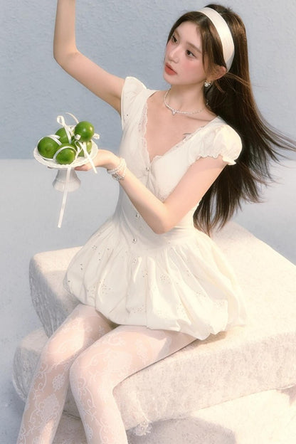 First Love Pure Waist Little White Summer Dress