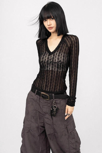 Retro Lace Slim Sleeve Top