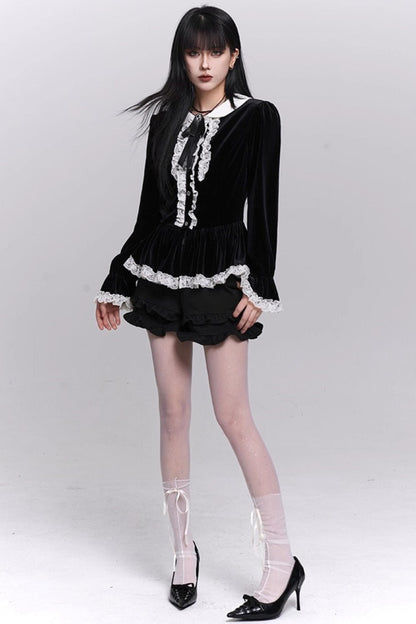 Ruffled Woolen Boot Shorts