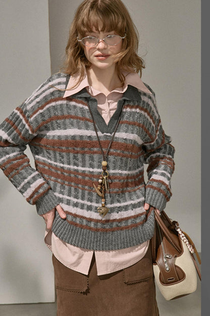 Contrast Fleece V-Neck Knit Top